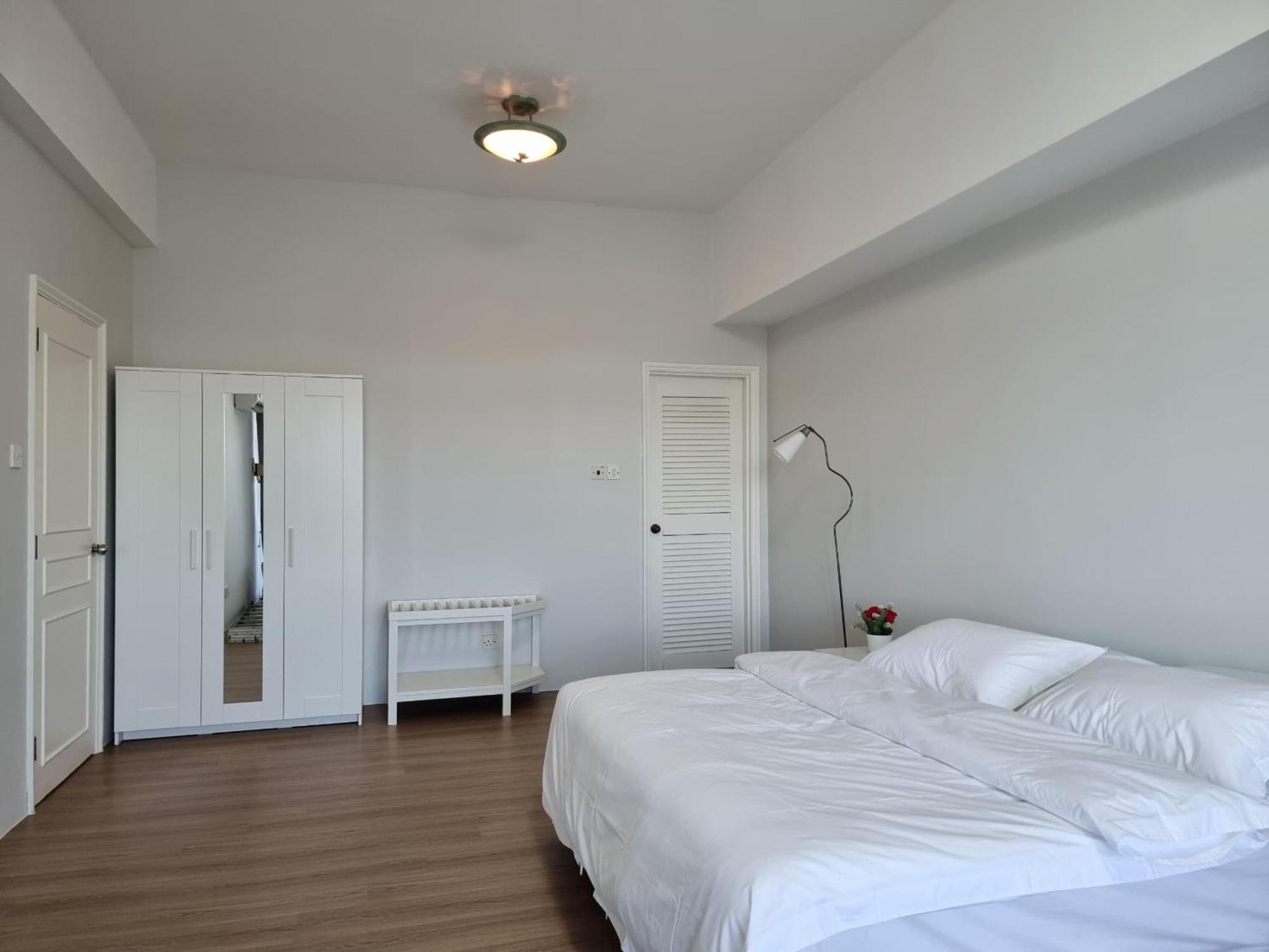 Cozzzy Hut Riverbank Suites Kuching With Spectacular River View Eksteriør billede